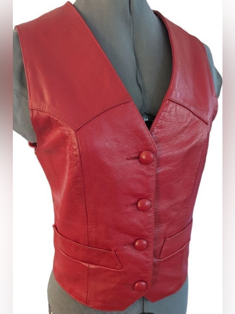 GORGEOUS Vintage Alamo 💯 Red Leather Vest Women's Medium
Classic VTG WESTERN USA